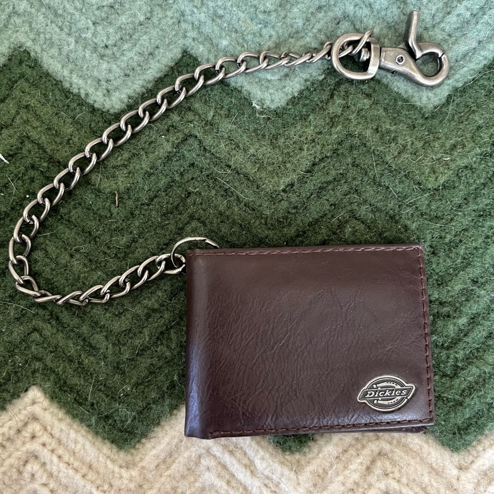 Dickies genuine leather brown wallet with chain